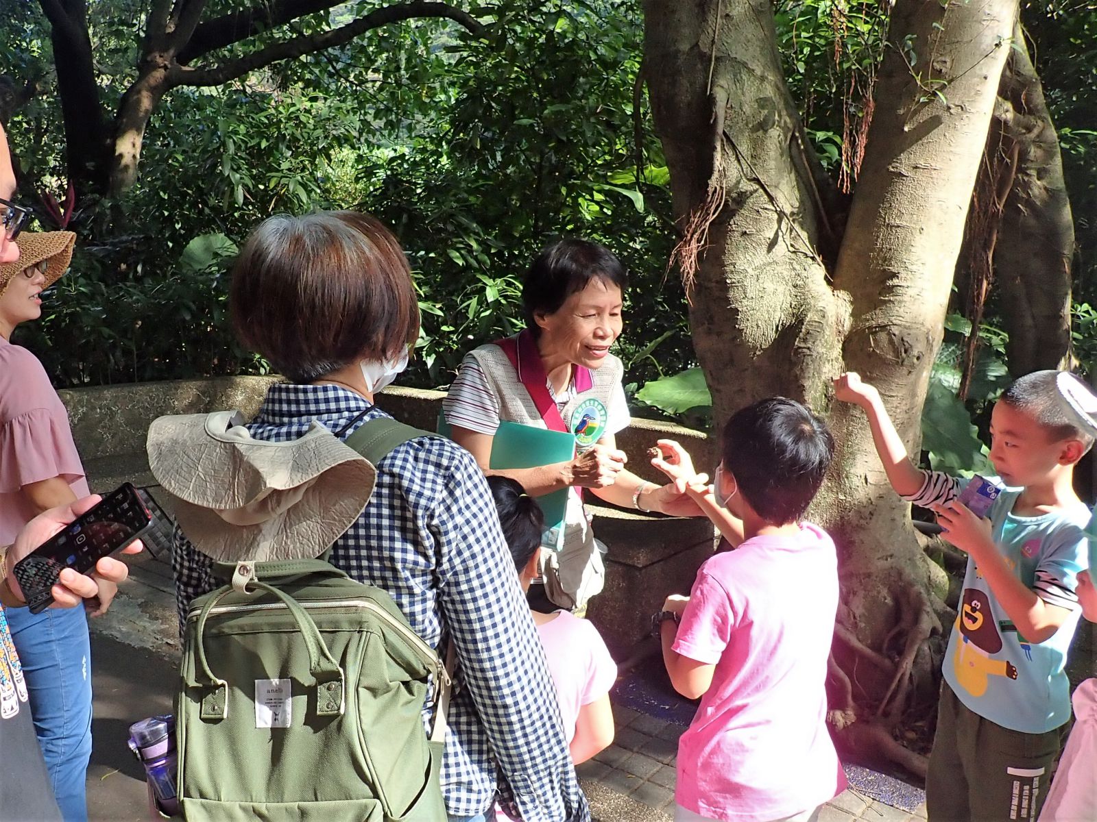 Nature Conservation Volunteers Lively and entertaining guided tour