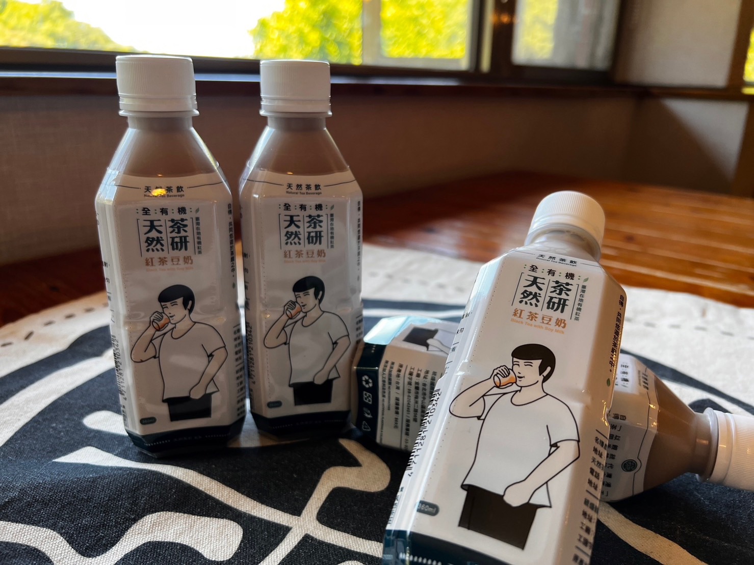 汐止「天然茶莊」推出新產品紅茶豆奶