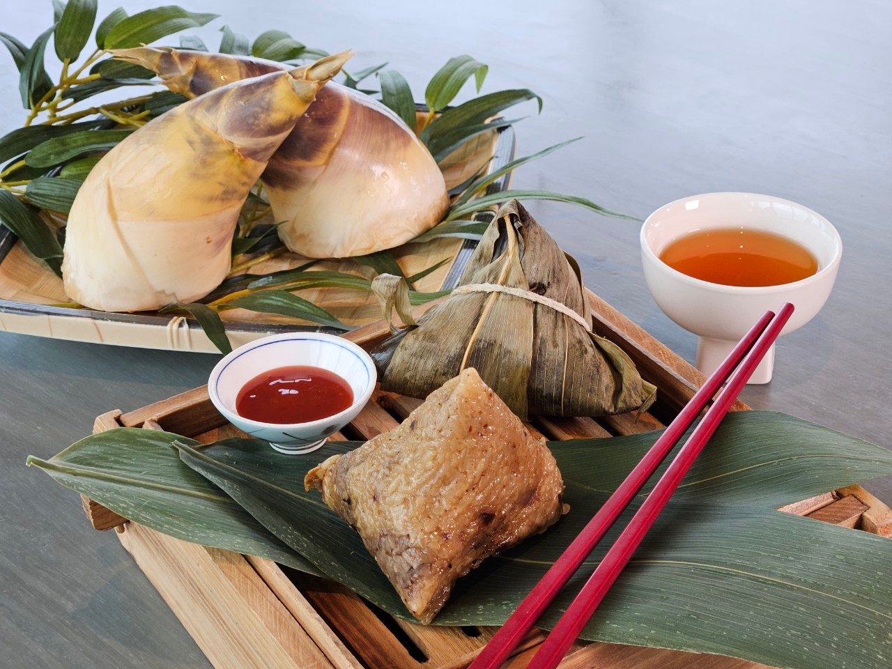 粽子糯米香與竹筍的清甜完美結合,能消暑解膩