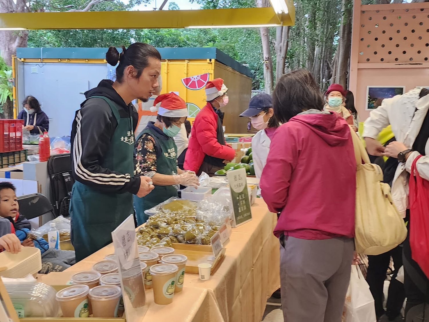 新北特色茶品將於12月14、15日在臺北市希望廣場展售,現場可以品味包種茶幽雅撲鼻的鮮味與花香