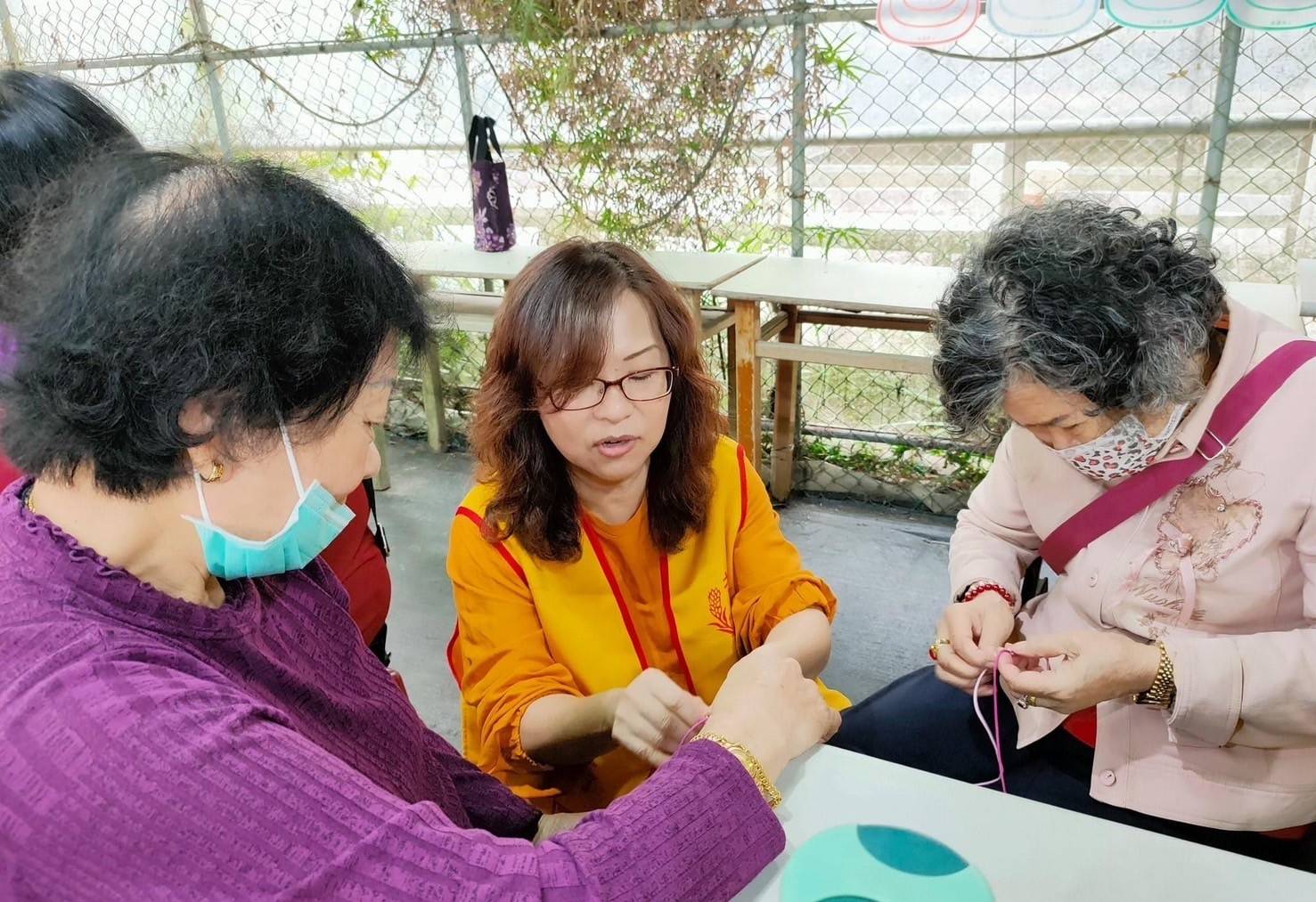 彭敏華無私奉獻關懷長者