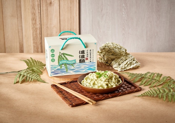 「鮮物本舖」推出自家所產海葡萄製成的海葡萄波波麵禮盒
