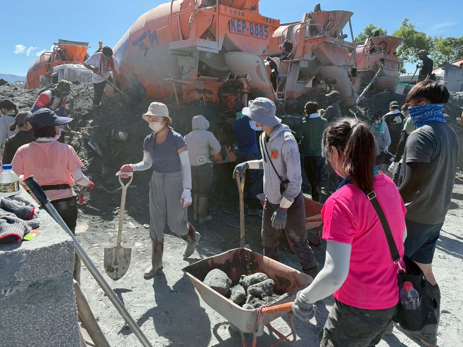 媽媽超人協助災後復原