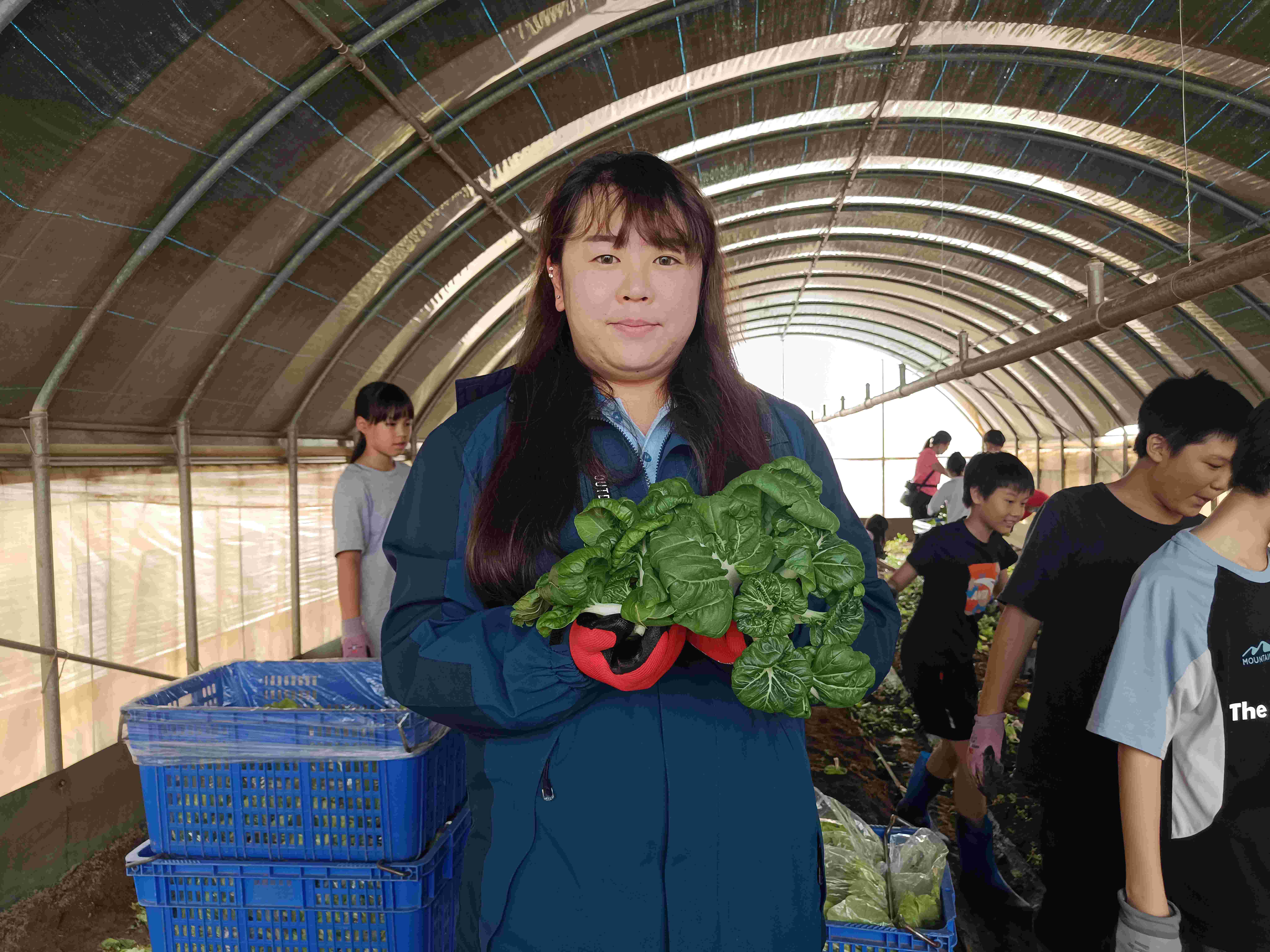 青農林芷誼與母親一同經營語林有機農場，時常辦理食農教育教導孩童學習食在地的重要性