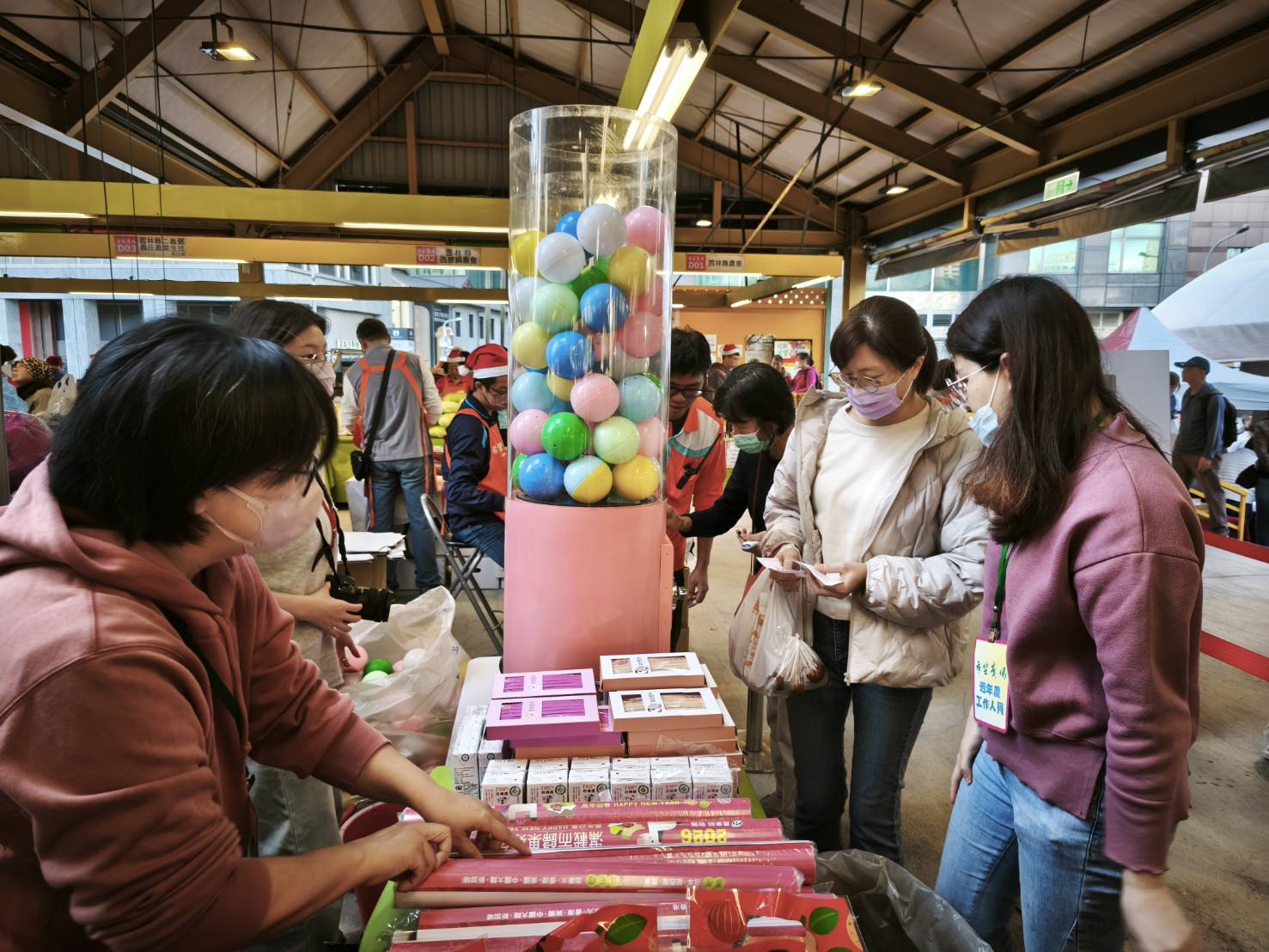 本週台北希望廣場25周年慶，現場消費滿千即可參加「扭蛋轉轉樂」抽獎1次