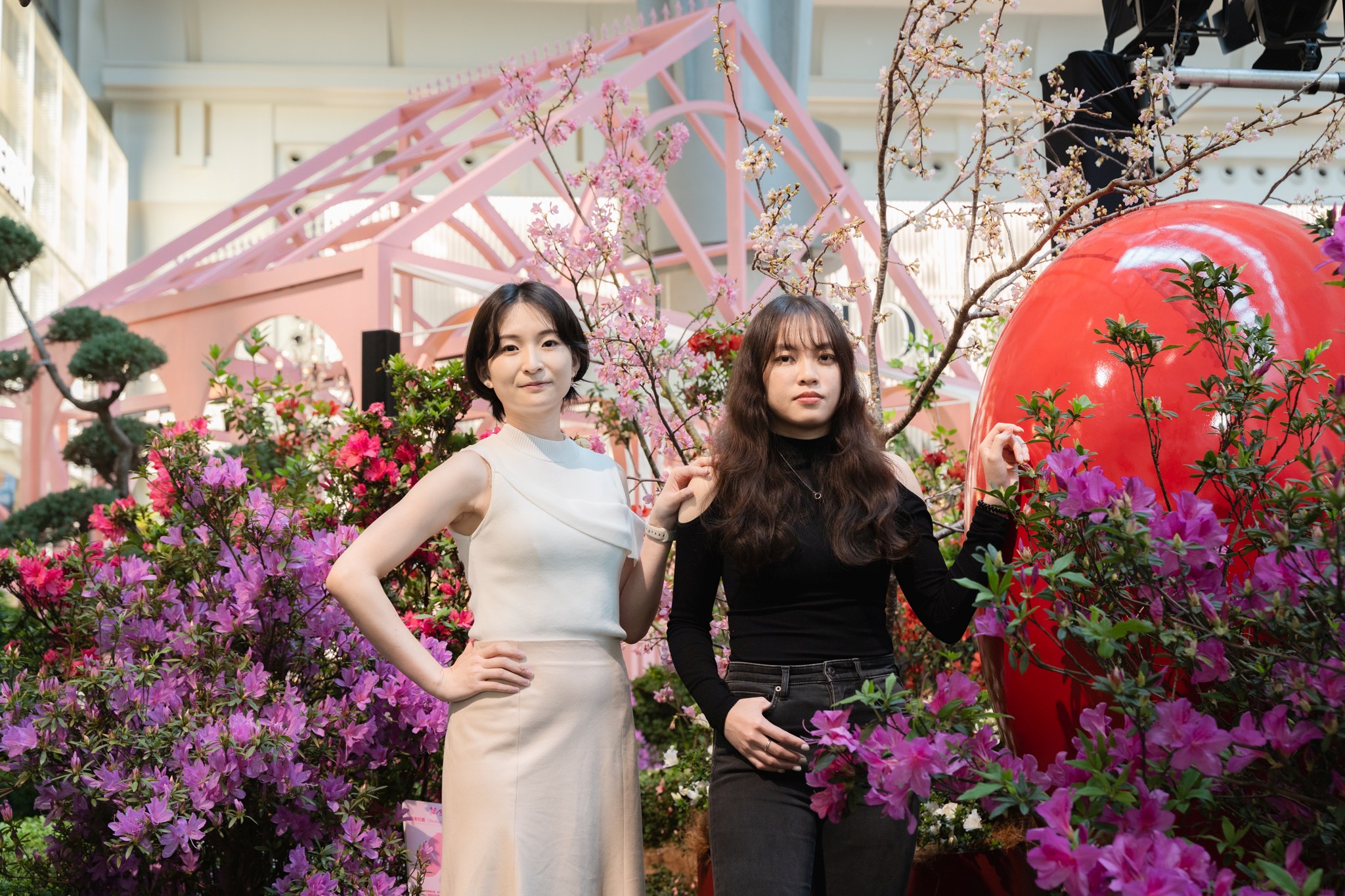 「新北花Young101」展覽將在台北101的4樓都會廣場展出至4月19日，讓新北花卉與青農產品站上世界級舞台，展現農業未來的無限可能。